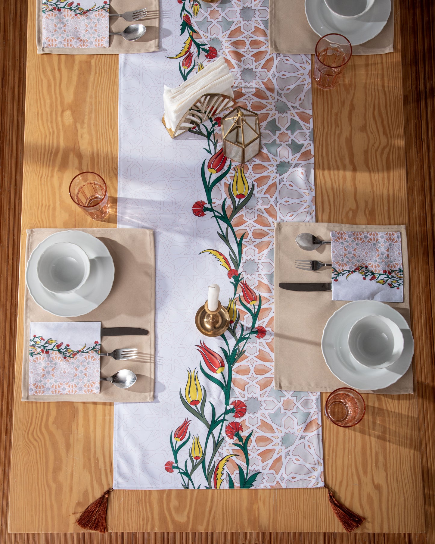 Floral Arabesque Water Repellent Placemat